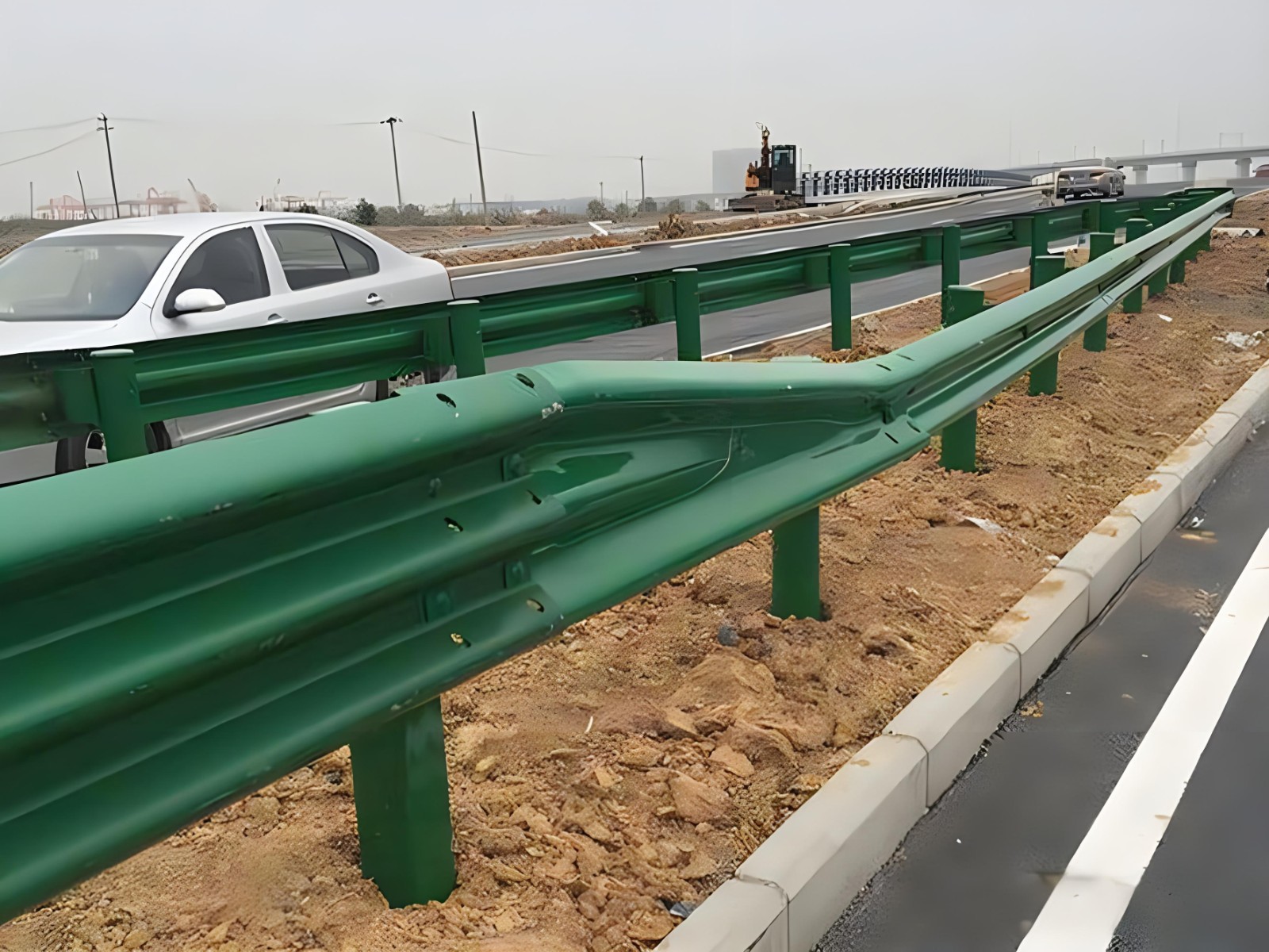磐石高速波形护栏板日常维护方案确保道路安全新举措